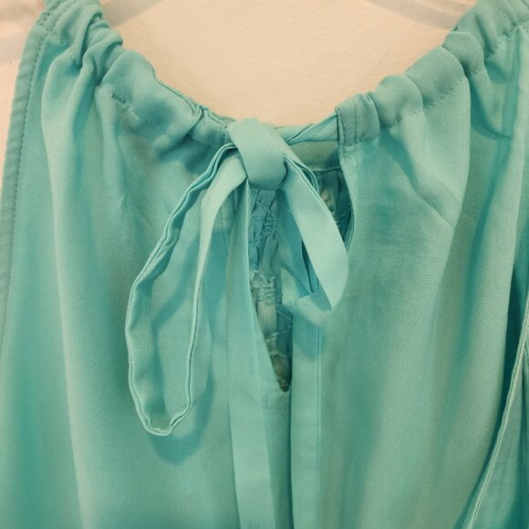 Ann Taylor Smocked Halter Top, Size XS, NWT - Picture 5 of 8